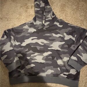 Victoria’s Secret PINK Camo Pullover Hoodie Gray XL